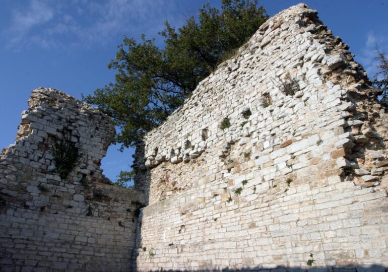 La Rocca degli Alberti rivive tutte le sue fasi storiche con i visori 3D