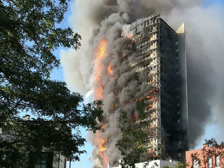 Banca Mediolanum dona 100.000 euro alla Torre dei Moro dopo l’incendio di Milano