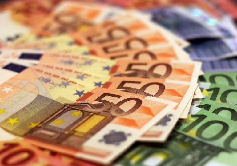 Allianz, pandemia non ferma crescita ricchezza globale, 63 mila euro per ogni italiano
