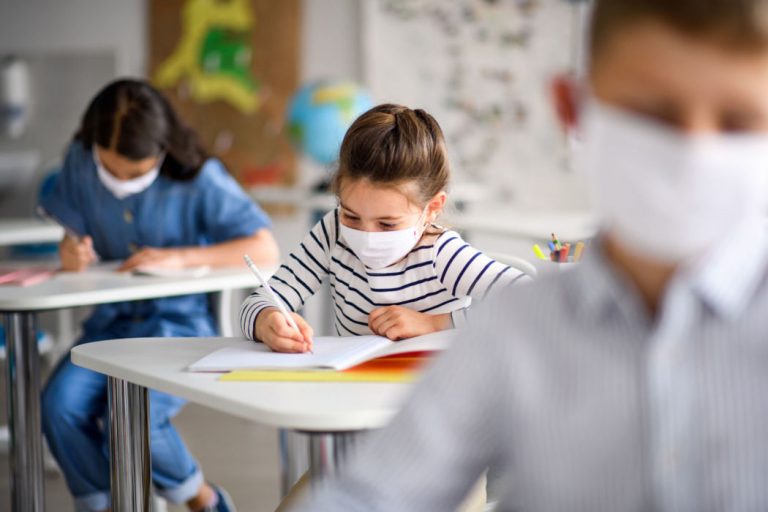 Covid, solitudine è la pandemia che ha maggiormente colpito studenti italiani