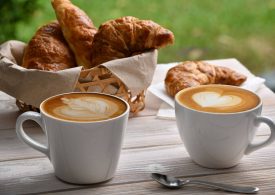 Federconsumatori, è caro colazione al bar, caffè vola a +18%, cappuccino e cornetto a 2,84 euro