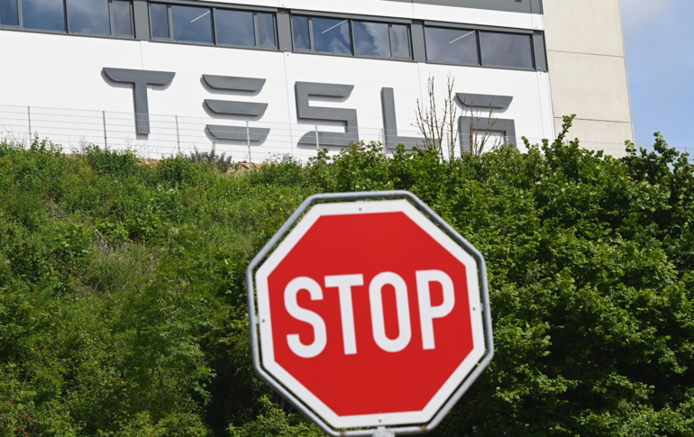 Da Tesla a Gorillas, 10 aziende tech che stanno licenziando