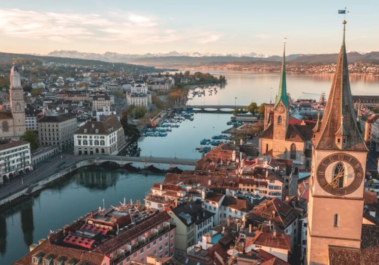 Smart City Index 2024, Zurigo al primo posto per il quarto anno consecutivo: male le città Italiane